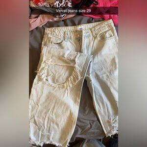 Vervet boyfriend jeans w knee holes